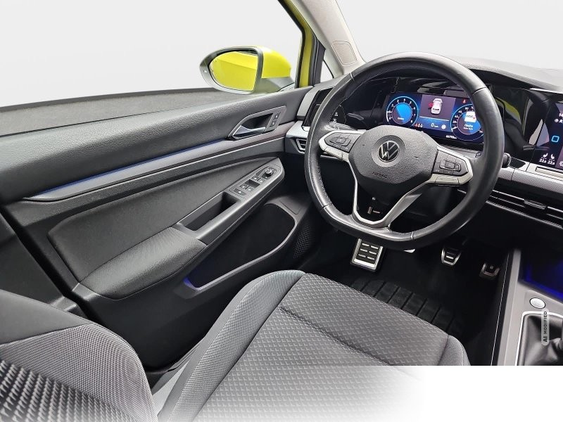 Volkswagen Golf 1.5 TSI VIII Active Navi LED M+S LM