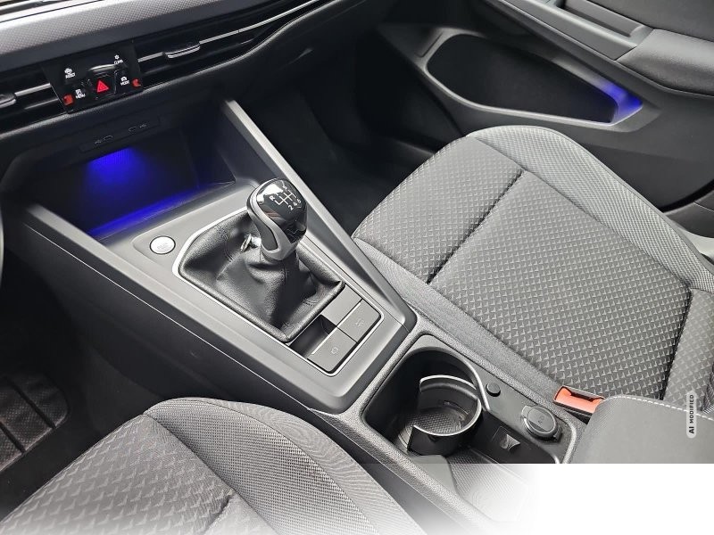 Volkswagen Golf 1.5 TSI VIII Active Navi LED M+S LM
