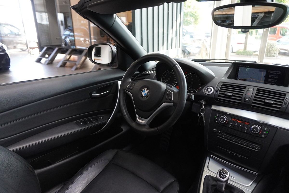 BMW 118 i Cabrio Bi-Xenon Navi PDC Temp SHZ