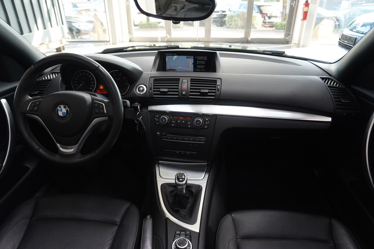 BMW 118 i Cabrio Bi-Xenon Navi PDC Temp SHZ