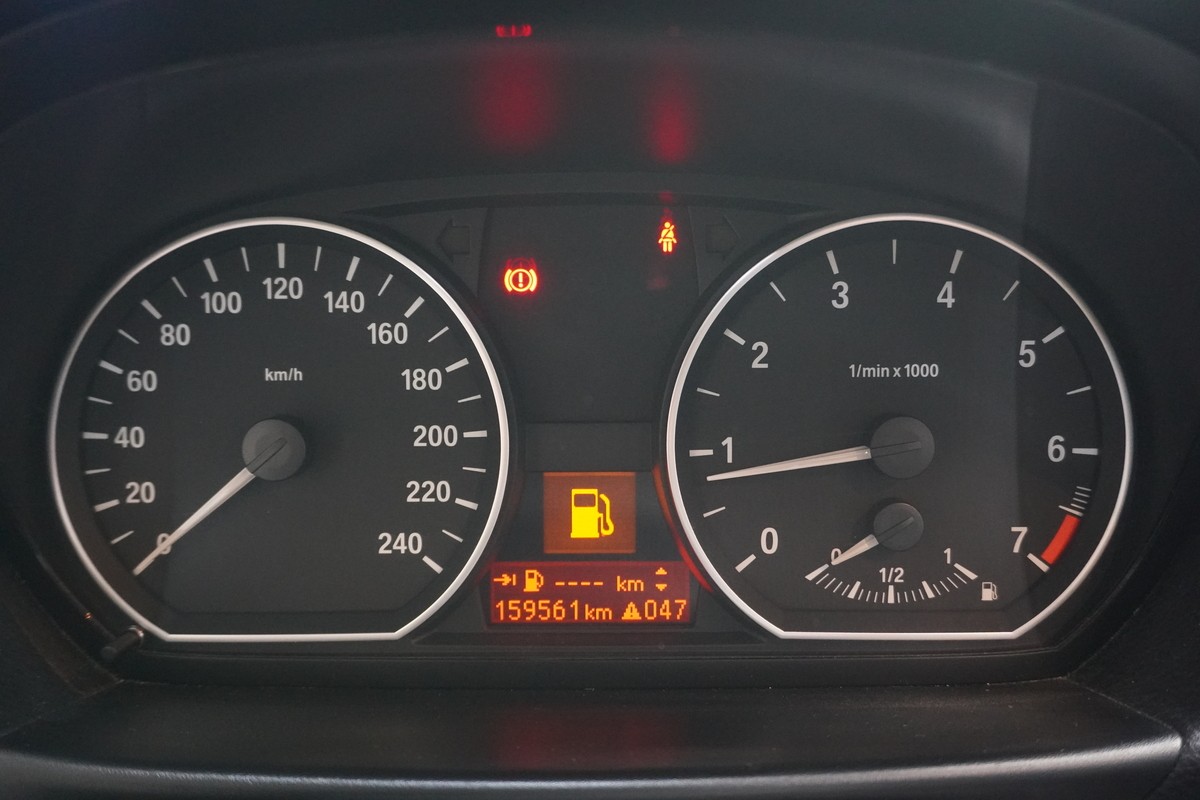 BMW 118 i Cabrio Bi-Xenon Navi PDC Temp SHZ