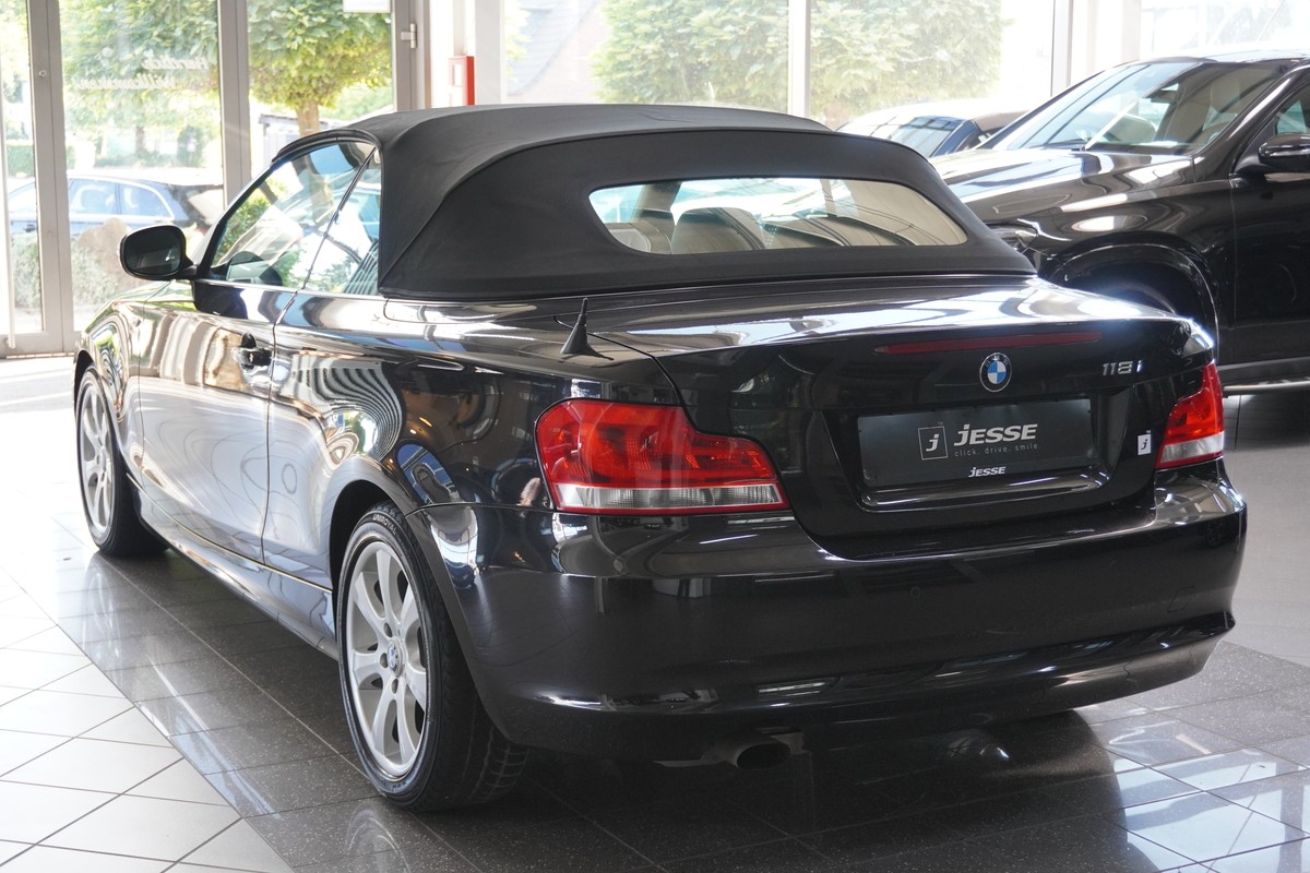 BMW 118 i Cabrio Bi-Xenon Navi PDC Temp SHZ