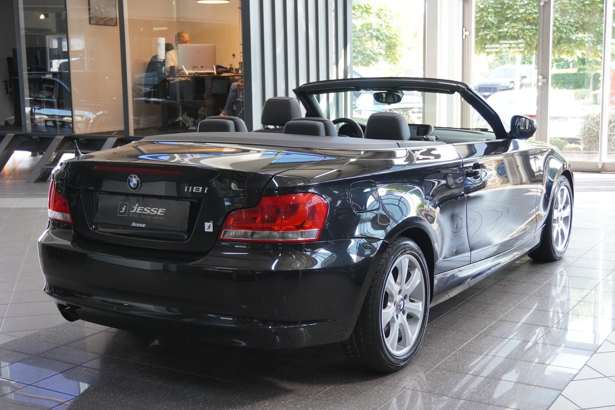 BMW 118 i Cabrio Bi-Xenon Navi PDC Temp SHZ