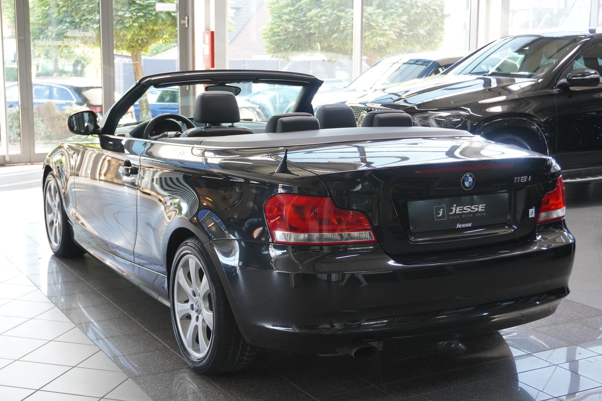 BMW 118 i Cabrio Bi-Xenon Navi PDC Temp SHZ