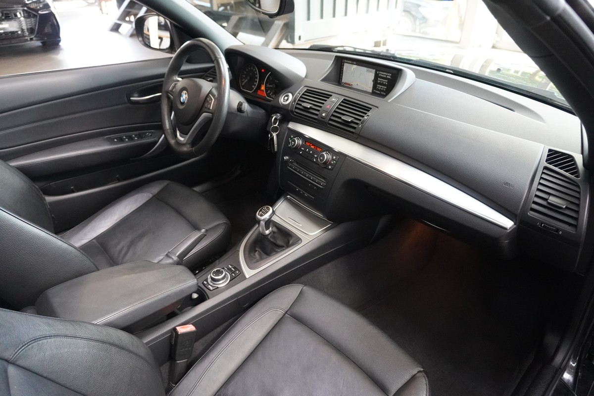 BMW 118 i Cabrio Bi-Xenon Navi PDC Temp SHZ