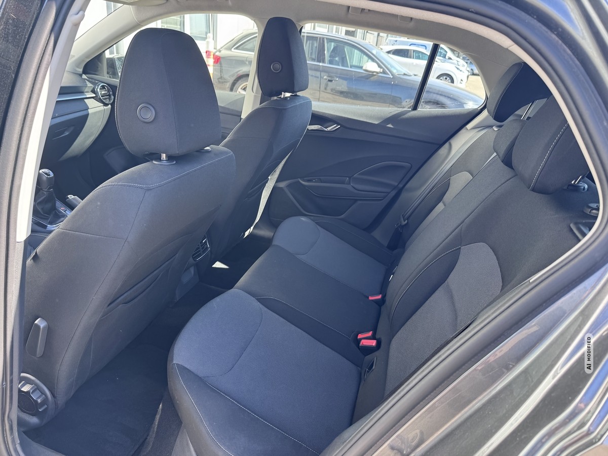 Skoda Fabia 1.0 TSI Selection*Kamera*SHZ*