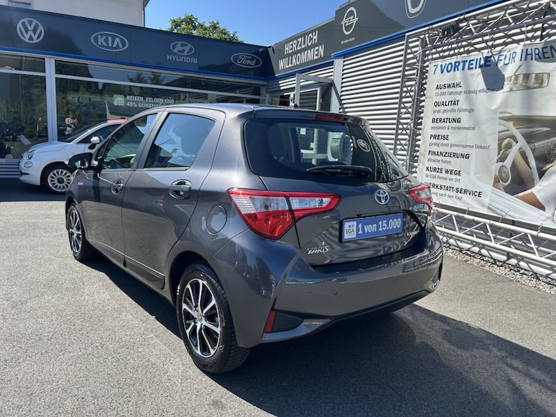 Toyota Yaris 1.5 DUAL-VVT-i Hybrid TEAM D KLIMA*SHZG*BTH*PDC*R-CAM
