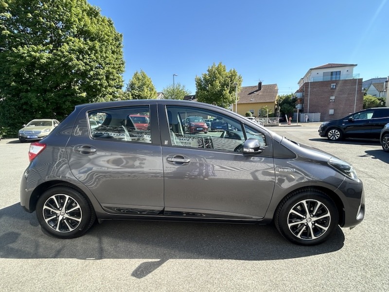 Toyota Yaris 1.5 DUAL-VVT-i Hybrid TEAM D KLIMA*SHZG*BTH*PDC*R-CAM