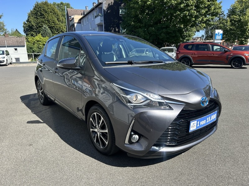 Toyota Yaris 1.5 DUAL-VVT-i Hybrid TEAM D KLIMA*SHZG*BTH*PDC*R-CAM