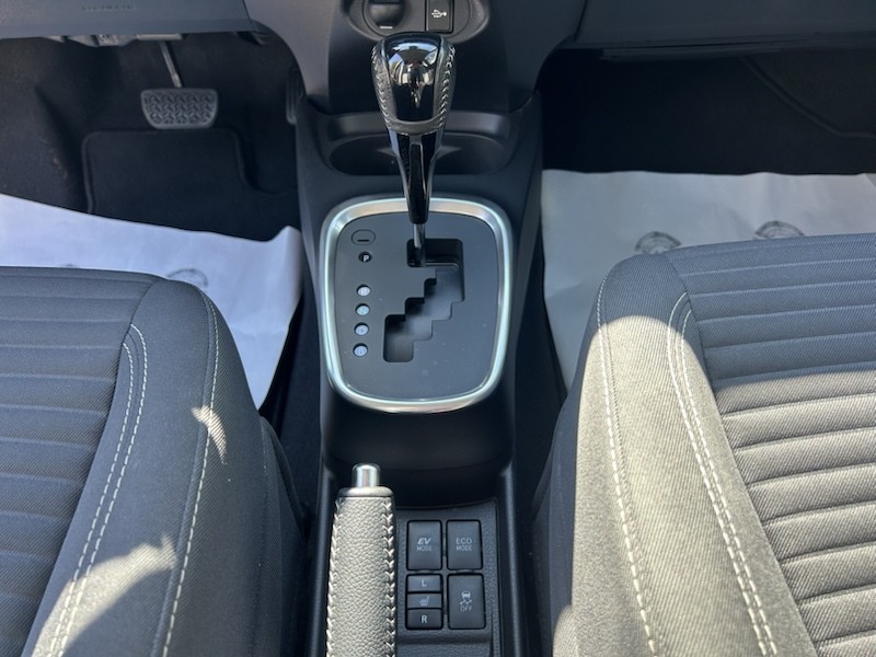 Toyota Yaris 1.5 DUAL-VVT-i Hybrid TEAM D KLIMA*SHZG*BTH*PDC*R-CAM