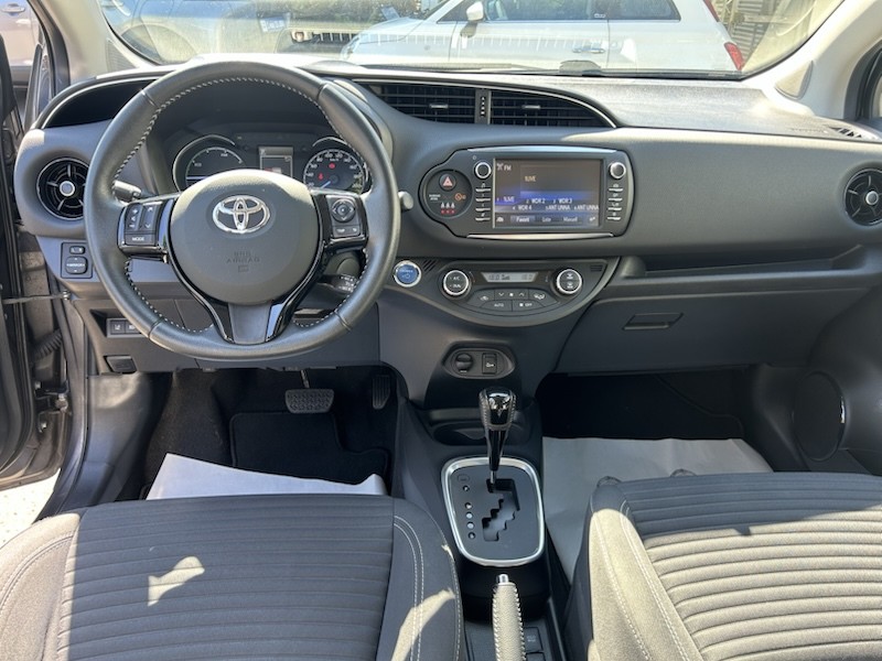 Toyota Yaris 1.5 DUAL-VVT-i Hybrid TEAM D KLIMA*SHZG*BTH*PDC*R-CAM