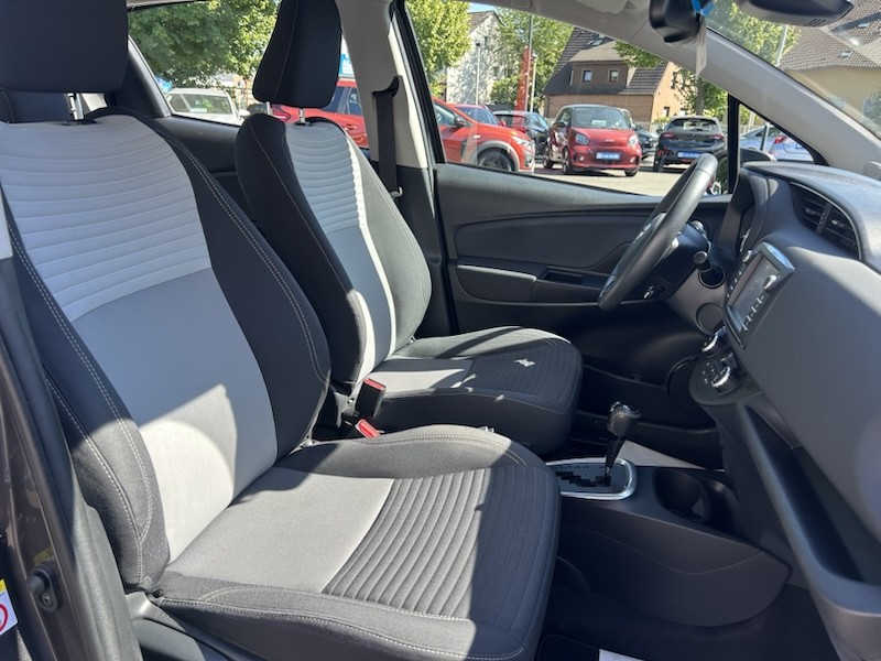 Toyota Yaris 1.5 DUAL-VVT-i Hybrid TEAM D KLIMA*SHZG*BTH*PDC*R-CAM