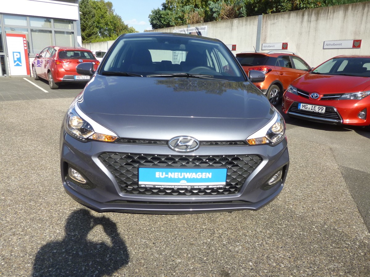 Hyundai i20 1.0 T-GDI Automatik - Navi - R.Kam - PDC - Sitzhzg