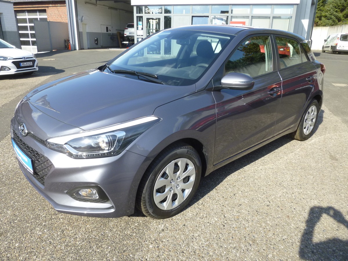Hyundai i20 1.0 T-GDI Automatik - Navi - R.Kam - PDC - Sitzhzg