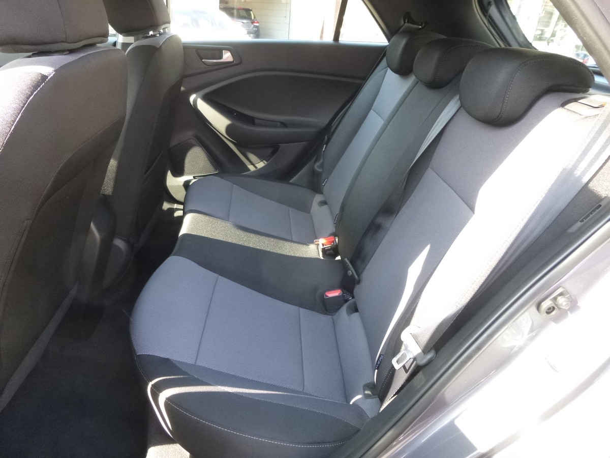 Hyundai i20 1.0 T-GDI Automatik - Navi - R.Kam - PDC - Sitzhzg