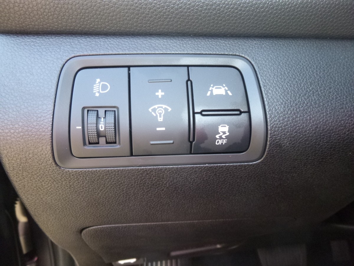 Hyundai i20 1.0 T-GDI Automatik - Navi - R.Kam - PDC - Sitzhzg