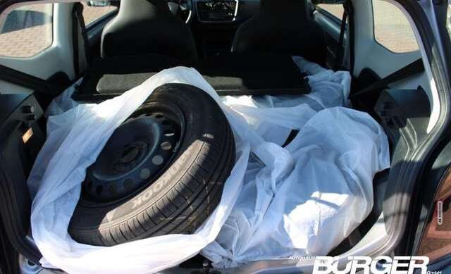 Volkswagen up! 1.0 Klima SitzHZG DAB Servo Bluetooth 8-Fach Dyn.