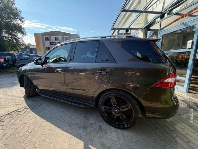 Mercedes-Benz ML 500 4 Matic Designo Massagesitze 22 ZOLL