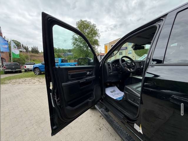 Dodge RAM 1500 5,7 HEMI LARAMIE UNFALLFREI