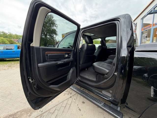 Dodge RAM 1500 5,7 HEMI LARAMIE UNFALLFREI