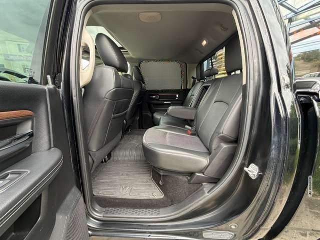 Dodge RAM 1500 5,7 HEMI LARAMIE UNFALLFREI