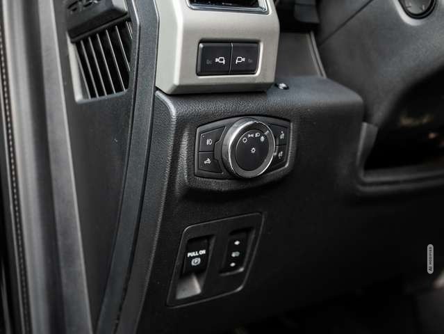 Ford F 150 5.0l V8 Lariat 4x4