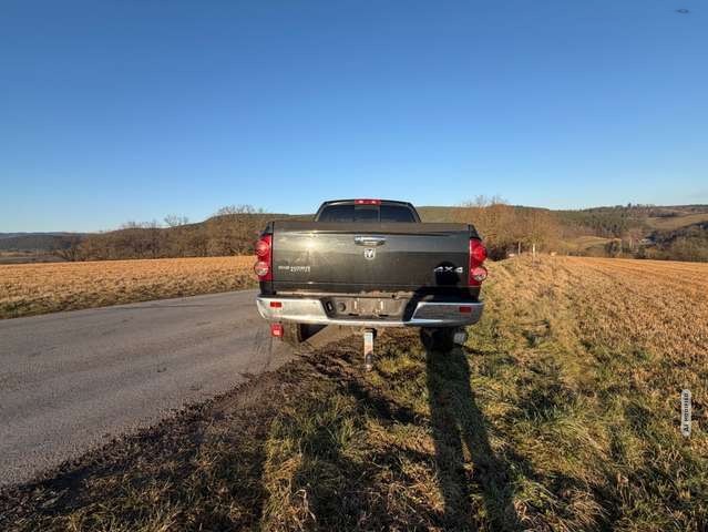 Dodge RAM 1500 Hemi