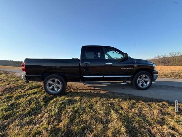 Dodge RAM 1500 Hemi