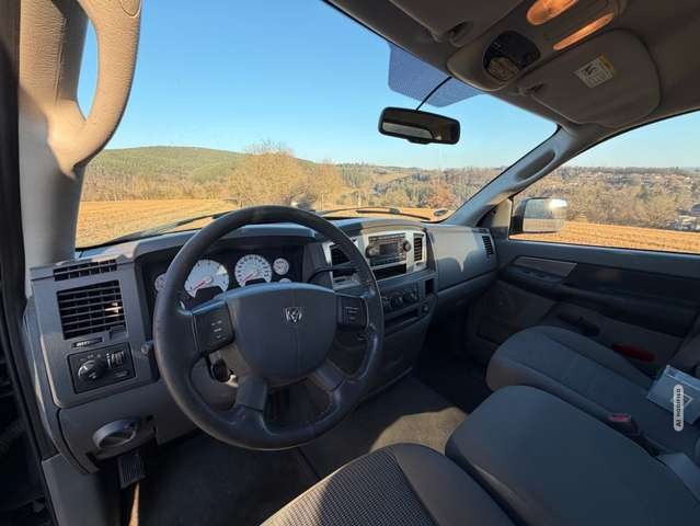 Dodge RAM 1500 Hemi