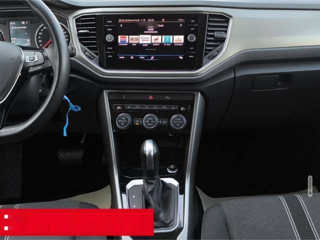 Volkswagen T-Roc 1.5 TSI DSG Style NAVI PDC RFK
