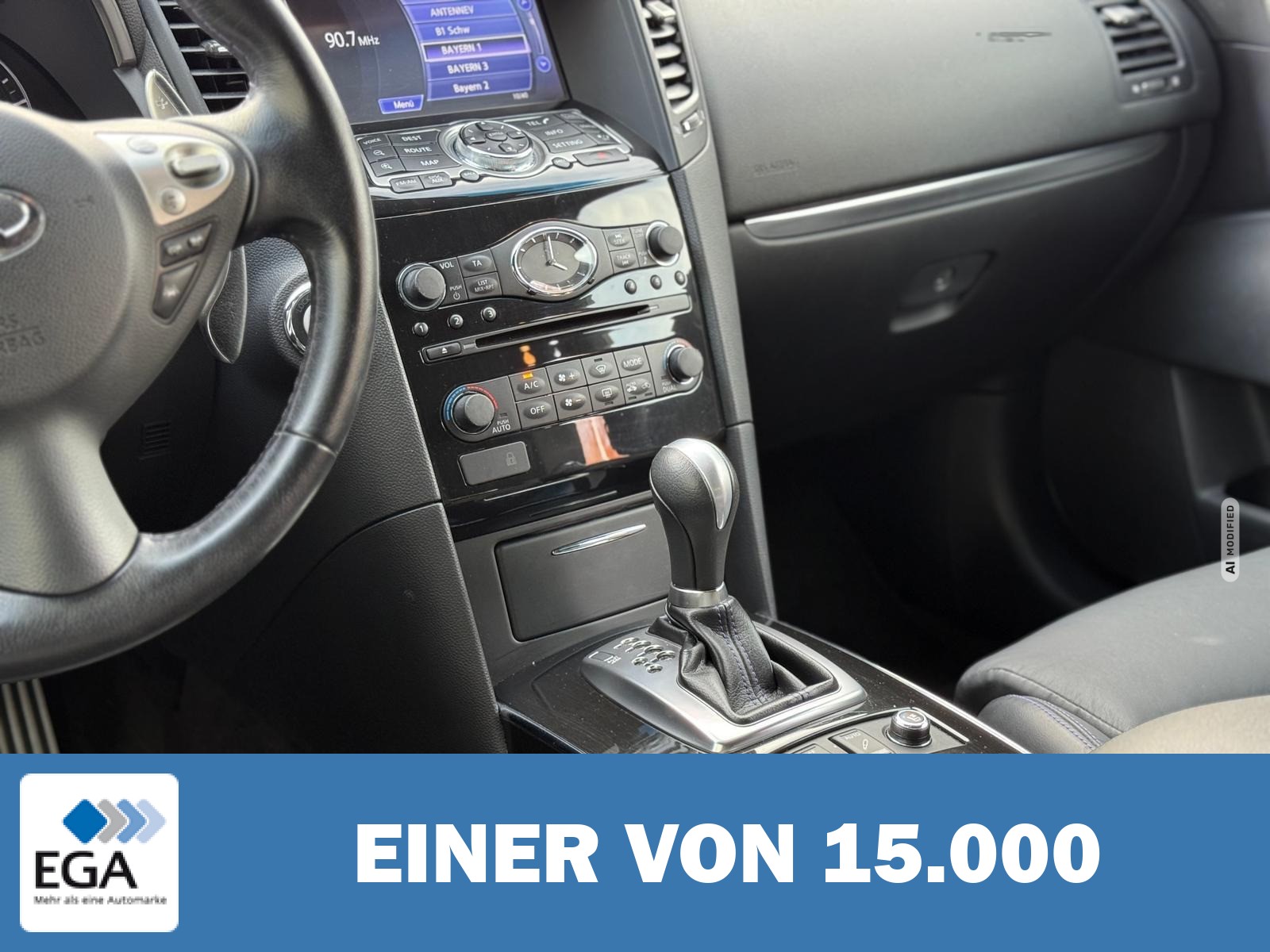 Infiniti QX70 3.7 V6 Navi*SHZ*AHK