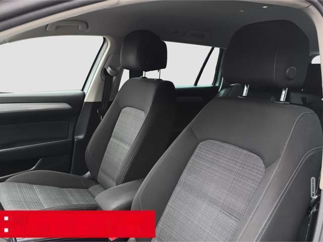 Volkswagen Passat Variant 1.5 TSI DSG Business AHK ACC NAVI