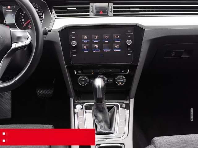 Volkswagen Passat Variant 1.5 TSI DSG Business AHK ACC NAVI