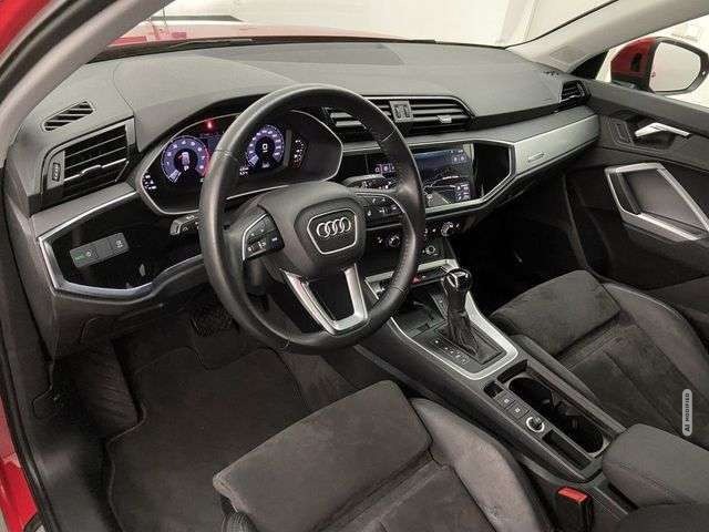 Audi Q3 Q3 35 TFSI S tron S-line AHK#LR-Hzg#ACC#Alcantara