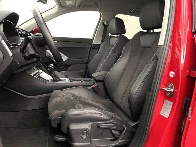 Audi Q3 Q3 35 TFSI S tron S-line AHK#LR-Hzg#ACC#Alcantara