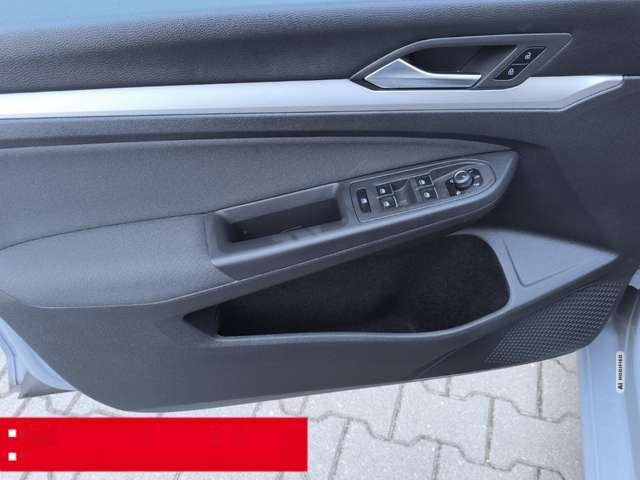 Volkswagen Golf Variant 8 2.0 TDI DSG Life ACC LED NAVI