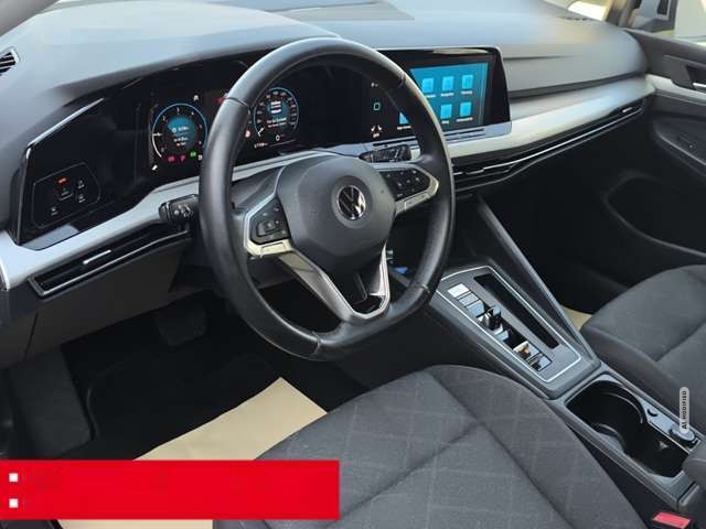 Volkswagen Golf Variant 8 2.0 TDI DSG Life ACC LED NAVI
