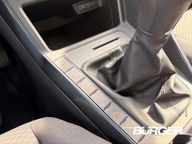 Volkswagen Polo VI Trendline 1.0 Klima CarPlay SItzHZG PDC v+h All