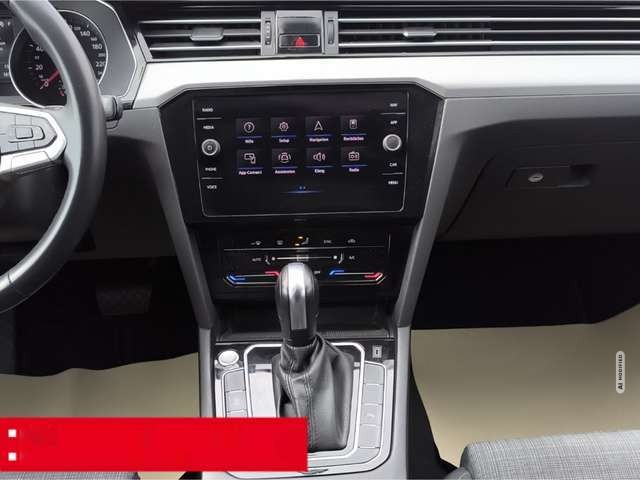 Volkswagen Passat Variant 2.0 TDI DSG Business AHK NAVI PDC