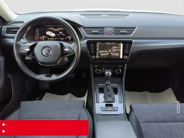 Skoda Superb Combi 1.4 TSI DSG Style iV VOLL-LED NAVI PDC