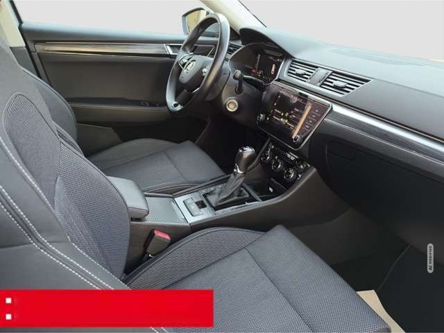 Skoda Superb Combi 1.4 TSI DSG Style iV VOLL-LED NAVI PDC