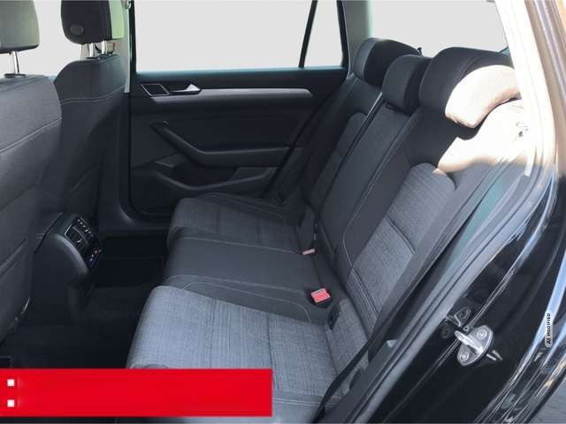 Volkswagen Passat Variant 2.0 TDI DSG Business AHK NAVI PDC