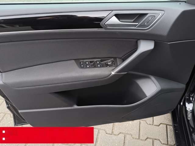 Volkswagen Touran 1.5 TSI DSG Highline ACC PDC SHZ