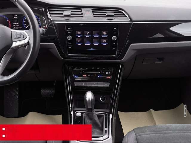 Volkswagen Touran 1.5 TSI DSG Highline ACC PDC SHZ