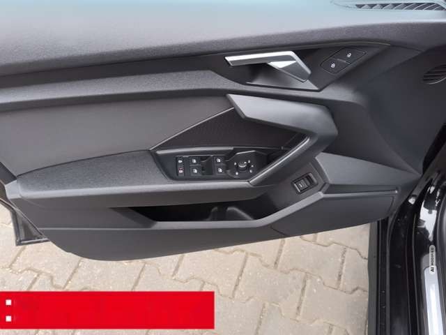 Audi A3 35 TFSI S line NAVI PDC KLIMAAUT