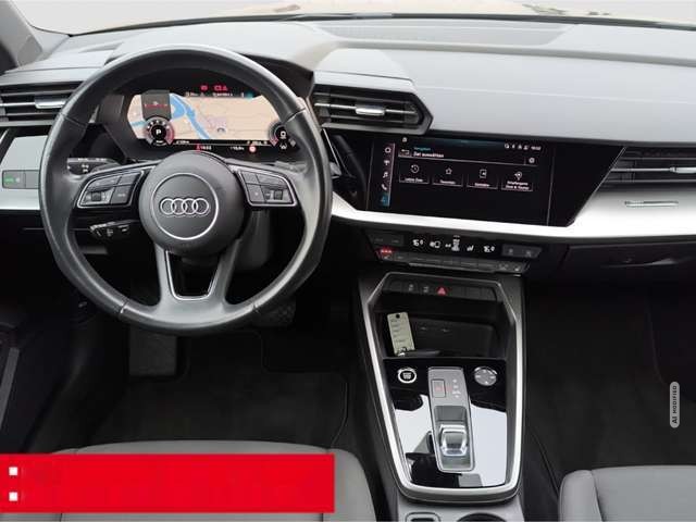 Audi A3 35 TFSI S line NAVI PDC KLIMAAUT