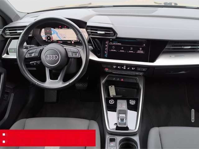 Audi A3 35 TFSI S line NAVI PDC KLIMAAUT