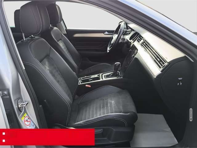 Volkswagen Passat Variant 2.0 TDI DSG Elegance AHK NAVI RFK