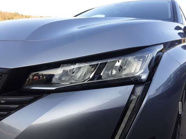 Peugeot 308 1.2 PureTech 130 SW Allure ACC AHK KeyLess