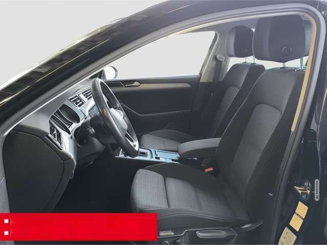 Volkswagen Passat Variant 2.0 TDI DSG Business AHK NAVI LED